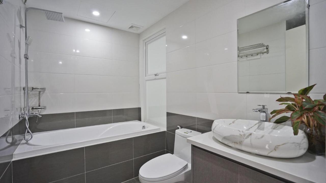 Luxe Paradise Residence 32 To Ngoc Van Ханой Екстериор снимка